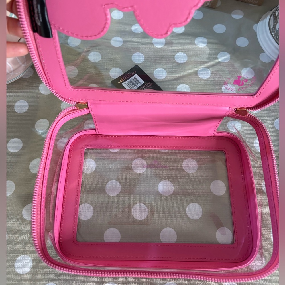 Impressions x Barbie makeup bag pink - Picture 5 of 11